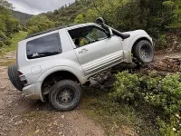 Usata Mitsubishi Pajero 160 CV (117 kW) 2001 Grigio SUV