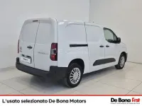 Begagnad Toyota Proace City City 131 HK (96 kW) 2022 Vit Minibuss