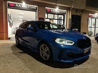 Usata BMW 118 Shadowline 150 CV (110 kW) 2019 Blu Utilitaria