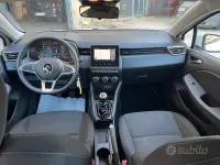 Usata Renault Clio V Business 101 CV (74 kW) 2022 Bianco Berlina