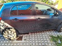 Usata Toyota Yaris 90 CV (66 kW) 2011 Grigio Utilitaria
