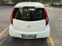 Usata Opel Agila 94 CV (69 kW) 2011 Bianco Utilitaria
