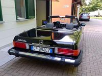 Usata Mercedes SL380 218 CV (160 kW) 1981 Nero Cabrio
