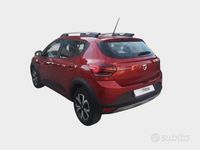 Usata Dacia Sandero Comfort 101 CV (74 kW) 2022 Rosso Berlina