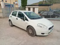 Usata Fiat Grande Punto S 75 CV (55 kW) 2011 Bianco Utilitaria
