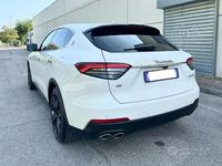 Usata Maserati Levante 350 CV (257 kW) 2021 Bianco SUV