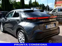 Usata Toyota C-HR 98 CV (72 kW) 2025 Grigio SUV