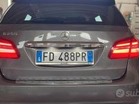 Usata Mercedes B200 2016 Grigio Monovolume