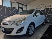Usata Opel Corsa Club 86 CV (63 kW) 2011 Bianco Utilitaria