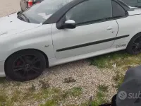 Usata Peugeot 206 109 CV (80 kW) 2003 Bianco Cabrio