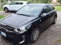 Usata Kia Rio 82 CV (60 kW) 2018 Nero Berlina