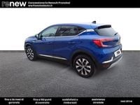 Usata Renault Captur Techno 100 CV (73 kW) 2023 Blu scuro SUV