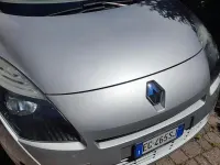 Usata Renault Scénic 110 CV (80 kW) 2011 Grigio Monovolume