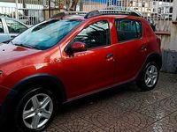 Usata Dacia Sandero Stepway 90 CV (66 kW) 2014 Rosso Berlina