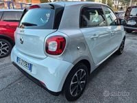 Usata Smart ForFour 71 CV (52 kW) 2016 Bianco Utilitaria