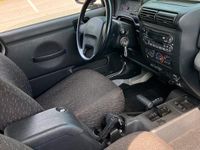 Usata Jeep Wrangler 177 CV (130 kW) 2003 Grigio SUV