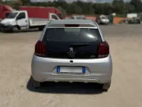 Usata Peugeot 108 Active 72 CV (52 kW) 2018 Argento Utilitaria