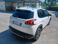 Używany Peugeot 2008 102 KM (75 kW) 2018 Biały SUV