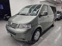 Usata VW Caravelle 131 CV (96 kW) 2007 Grigio Monovolume