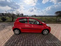Usata Peugeot 107 Allure 68 CV (50 kW) 2010 Utilitaria