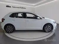 Begagnad VW Polo Life 95 HK (69 kW) 2024 Vit Halvkombi