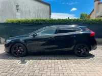 Usata Volvo V40 115 CV (84 kW) 2013 Nero Berlina