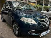 Usata Lancia Ypsilon Platinum 69 CV (50 kW) 2015 Blu Utilitaria