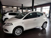 Usata Lancia Ypsilon 85 CV (62 kW) 2017 Bianco Utilitaria