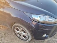 Usata Ford Fiesta 49 CV (36 kW) 2011 Blu Utilitaria