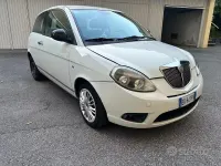 Usata Lancia Ypsilon 69 CV (50 kW) 2011 Bianco Utilitaria