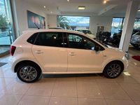Usata VW Polo 75 CV (55 kW) 2015 Bianco Berlina
