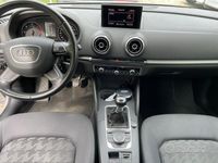 usata Audi A3 Sportback 1.6 tdi ambiente
