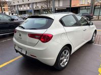 Usata Alfa Romeo Giulietta Progression 105 CV (77 kW) 2012 Bianco Utilitaria