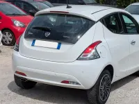 Usata Lancia Ypsilon Gold 69 CV (50 kW) 2022 Bianco Utilitaria