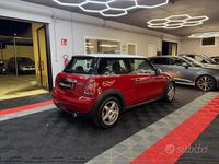 Usata Mini Cooper D 110 CV (80 kW) 2009 Rosso Utilitaria
