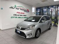 Usata Toyota Verso 111 CV (81 kW) 2015 Grigio Monovolume