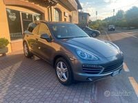 Usata Porsche Cayenne 245 CV (180 kW) 2011 Grigio SUV