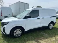 Usata Ford Transit 101 CV (74 kW) 2024 Frozen white Furgone