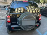 Usata Jeep Cherokee 163 CV (119 kW) 2005 Nero SUV