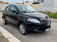 Usata Lancia Ypsilon 69 CV (50 kW) 2015 Utilitaria