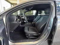 Usata Mercedes A180 Advanced 116 CV (85 kW) 2023 Grigio montagna Utilitaria
