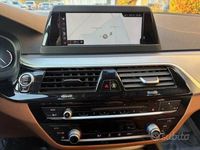 Usata BMW 530 Luxury Line 249 CV (183 kW) 2019 Grigio Station wagon