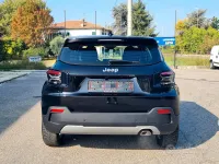Usado Jeep Avenger Altitude 101 CV (74 kW) 2024 Negro SUV