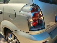 Usata Toyota Corolla Verso 110 CV (80 kW) 2004 Grigio Monovolume