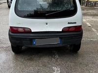 Usata Fiat 600 54 CV (39 kW) 2008 Bianco Utilitaria