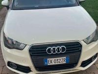 Usata Audi A1 Attraction 105 CV (77 kW) 2011 Bianco Utilitaria