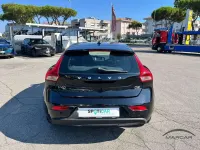 Usata Volvo V40 Kinetic 114 CV (83 kW) 2014 Nero Berlina