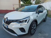 Usata Renault Captur Intens 101 CV (74 kW) 2020 Beige SUV