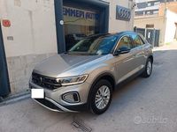 Usata VW T-Roc Life 150 CV (110 kW) 2024 Grigio SUV