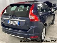 Usata Volvo XC60 Summum 181 CV (133 kW) 2017 Blu/azzurro SUV